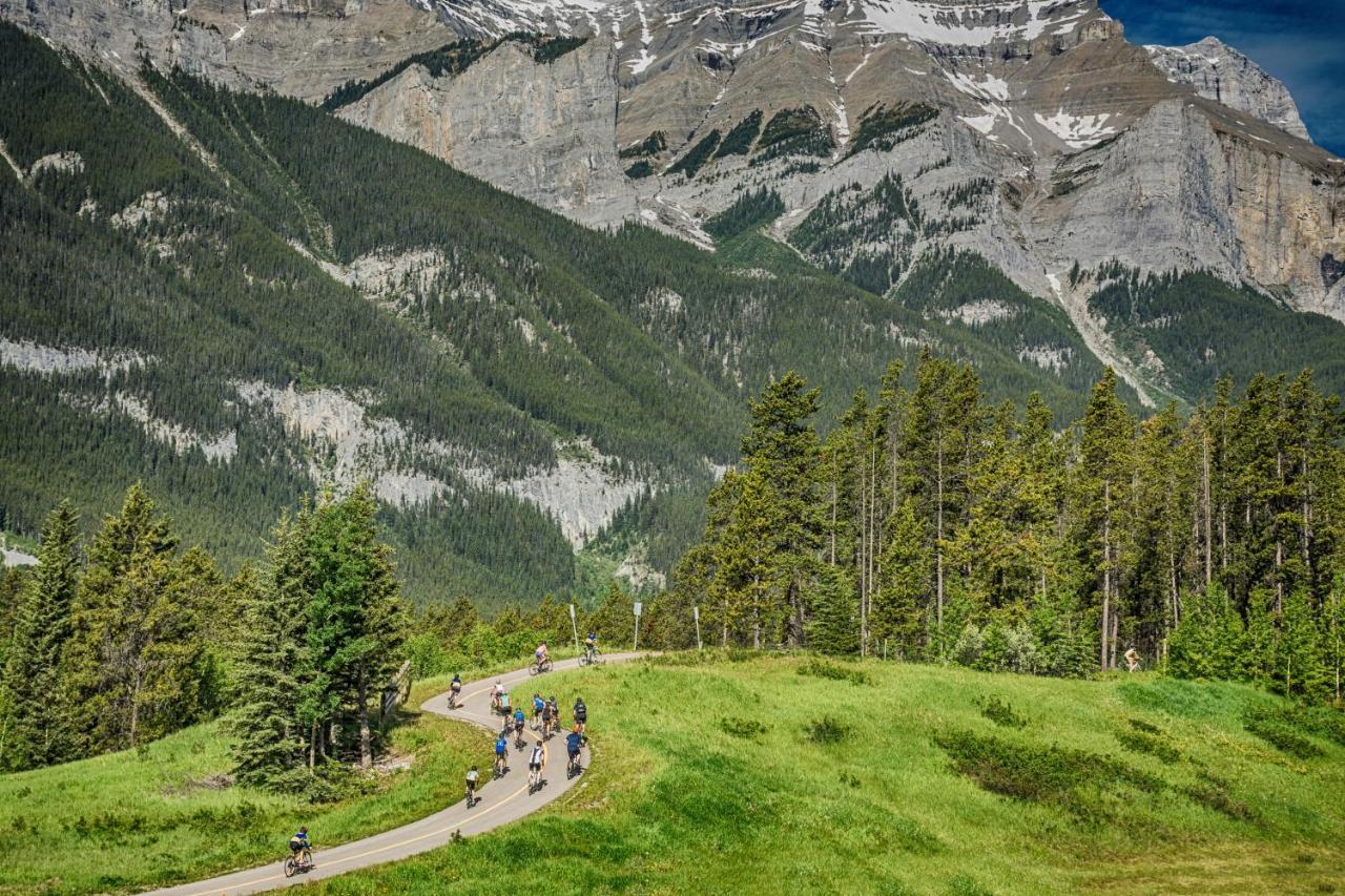 Spectacular Mountain View Corner Unit Pool Hot Tub Park Pass Apartment Canmore Luaran gambar
